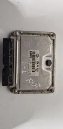 Volkswagen Transporter - Caravelle T4 Engine control unit/module 074906018C 28SA4060 0281010082