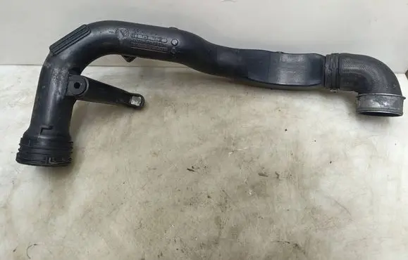 Audi A4 S4 B6 8E 8H Intercooler hose/pipe 8E0145762B 3B0145762B 0281002401