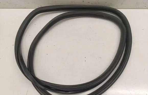 Mercedes-Benz EQE v295 Front door rubber seal 