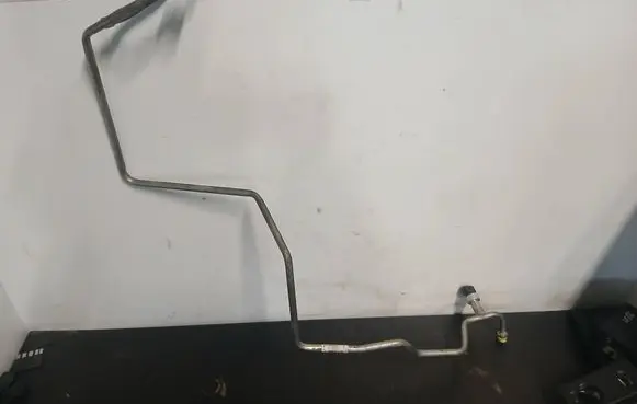 Volvo V70 Air conditioning (A/C) pipe/hose MFKB010