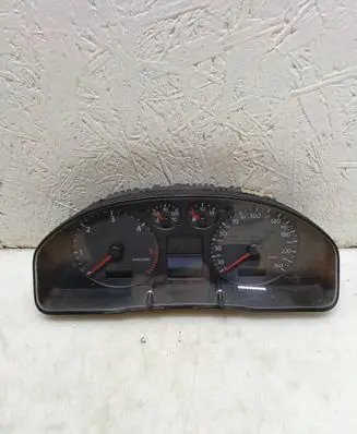 Audi A4 S4 B5 8D Speedometer (instrument cluster) 8D0920900 110008938001