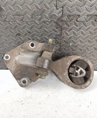 Nissan Qashqai Engine mounting bracket 11332JD700