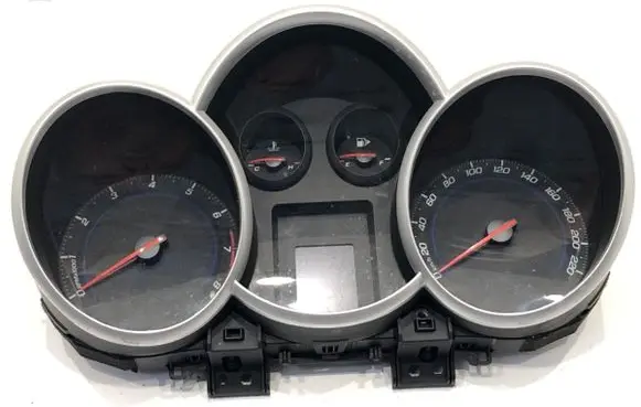Chevrolet Cruze II Speedometer (instrument cluster) 95472850