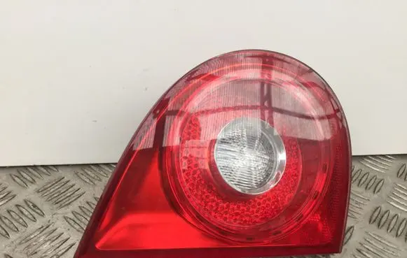 Volkswagen Golf V Tailgate rear/tail lights 1K6945093F 028500104