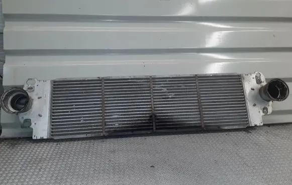 Volkswagen Transporter - Caravelle T5 Intercooler radiator 7H0145804B