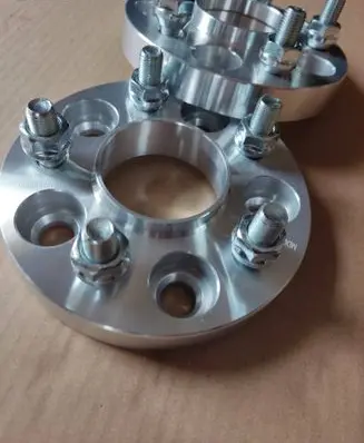Lexus IS 200-300 Wheel spacers 