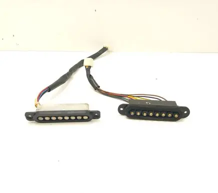 Mazda MPV Sliding door contact joint 4402 040325