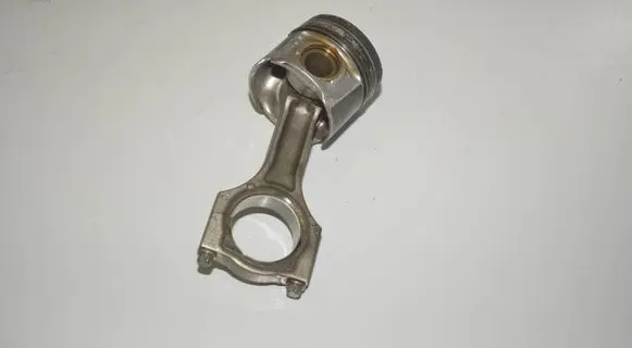 Piston