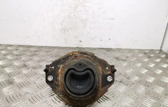Jeep Grand Cherokee Engine mount bracket PA35479