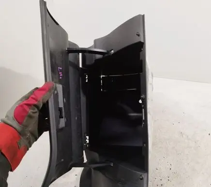 Nissan X-Trail T31 Glove box 68520
