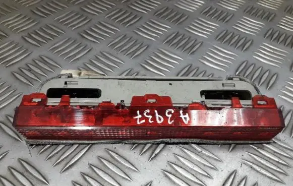 Lexus IS 220D-250-350 Third/center stoplight