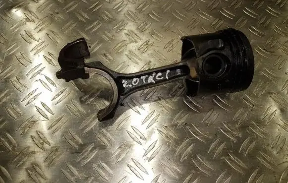 Ford Mondeo Mk III Piston with connecting rod