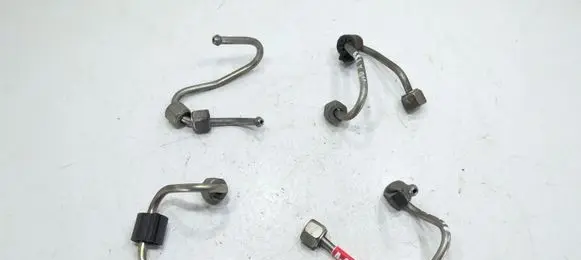 Volkswagen Jetta VI Fuel return line/hose