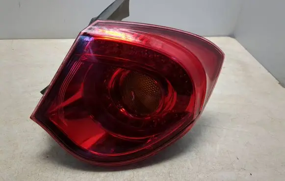 Alfa Romeo Giulietta Rear/tail lights 0050513612 02041099900010