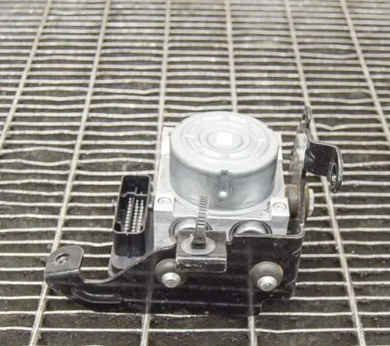Hyundai Kona I ABS Pump 06262335451 28516317063