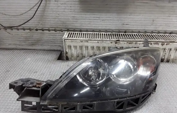 Mazda 3 I Headlight/headlamp