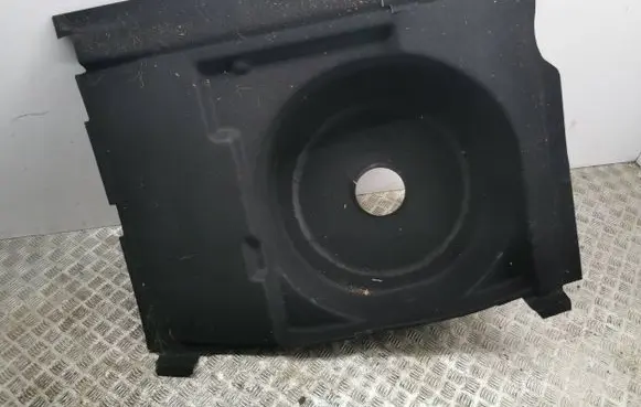 Trunk/boot floor carpet liner