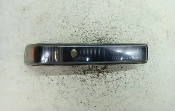 Chevrolet Blazer Front indicator light
