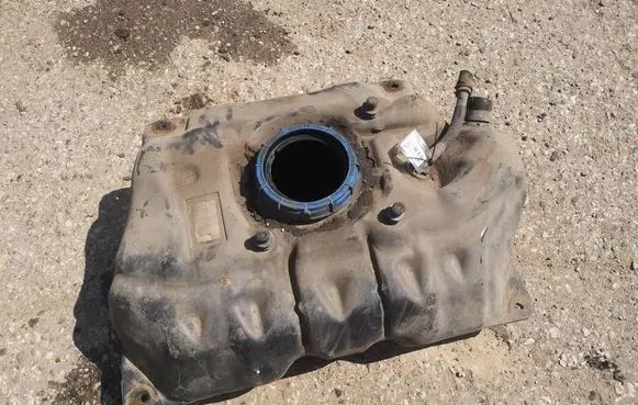 Toyota Yaris Fuel tank 771000D100