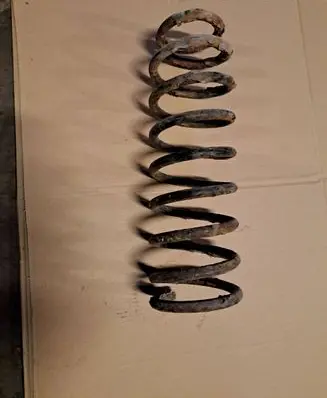 Suzuki Grand Vitara I Rear coil spring