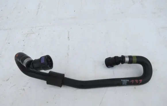Volvo S90, V90 Engine coolant pipe/hose 31338404