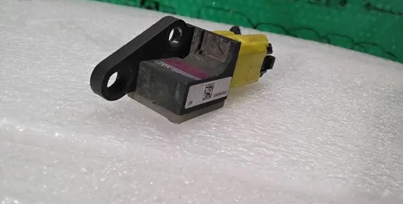 Volkswagen PASSAT B6 Airbag deployment crash/impact sensor 3C0959651