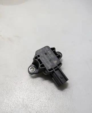 Volkswagen Polo V 6R Airbag deployment crash/impact sensor 1Q0955557 031109 022265