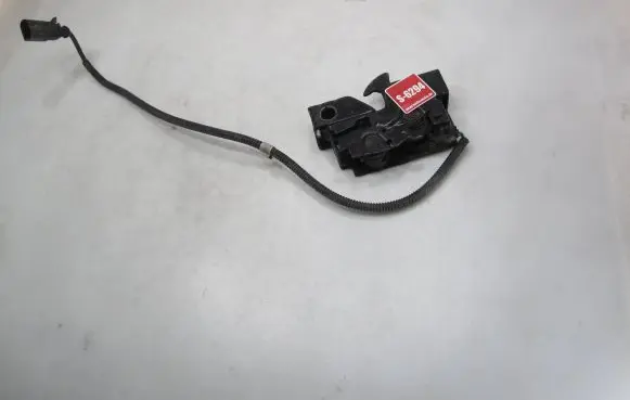 Volkswagen Caddy Engine bonnet/hood lock/catch 2K5823509C 179215923 214217