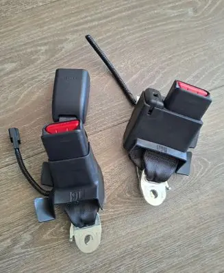 Lexus LBX Middle seatbelt buckle (rear) 24022301