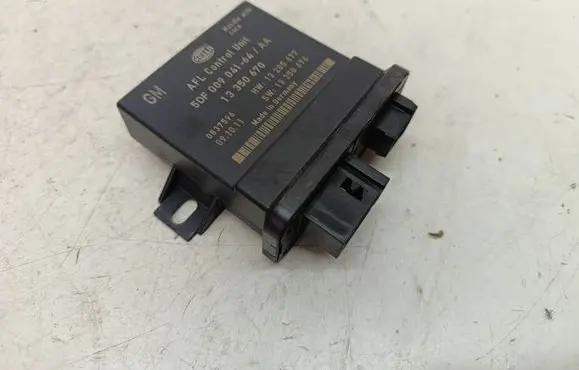 Chevrolet Malibu Xenon control unit/module 13350670