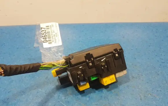 Peugeot 308 Fuse box set 9806192580