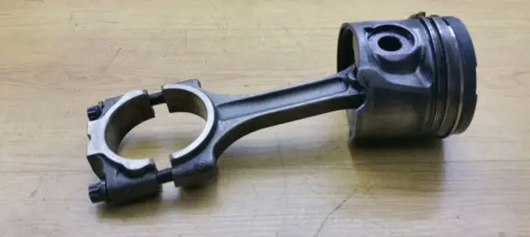 Volvo XC90 Piston 