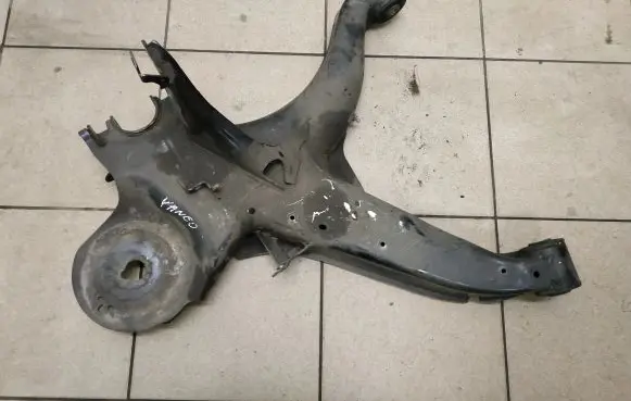 Mercedes-Benz Vito Viano W447 Rear upper control arm/wishbone A4473520200