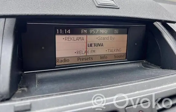 Mercedes-Benz C W204 Screen/display/small screen A2046801231 A2048205497 2046801231