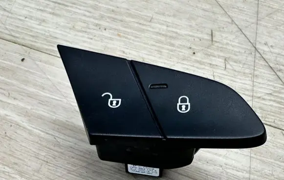 Porsche Cayenne (92A) Central locking switch button 7PP962107E