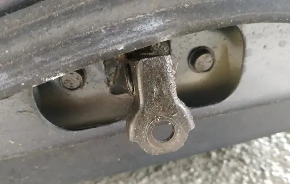 Chevrolet Epica Rear door check strap stopper