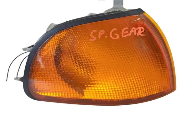 Mitsubishi Space Gear Front indicator light 21087053
