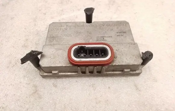 Mercedes-Benz E W211 Headlight ballast module Xenon 5DV00829000