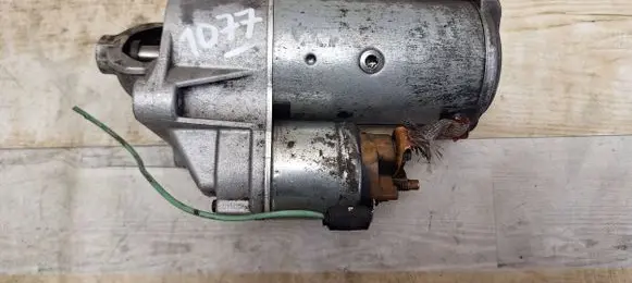 Renault Laguna II Starter motor D7R49 8200331251