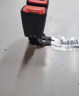 Ford Kuga I Front seatbelt buckle 
