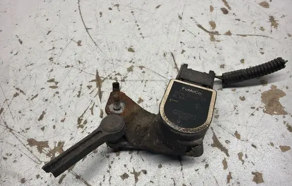 Volvo S80 Headlight/headlamp level sensor 8G9N3C492AA