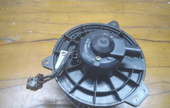 Mazda Premacy Heater fan/blower 8940000083
