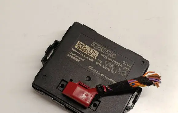 Volkswagen e-Golf Gateway control module 5QE907530C 5QE907530A A2C93831302B