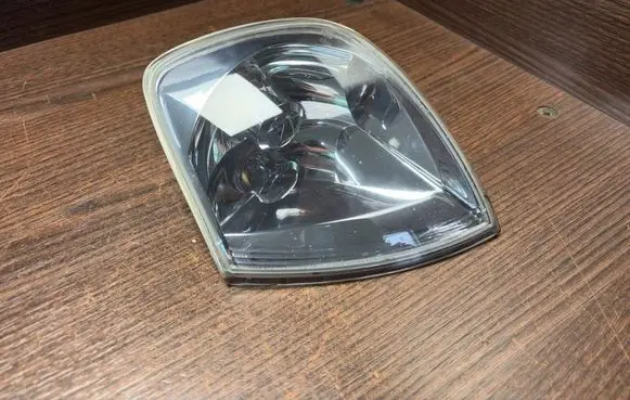Volkswagen Polo III 6N 6N2 6NF Front indicator light 963999