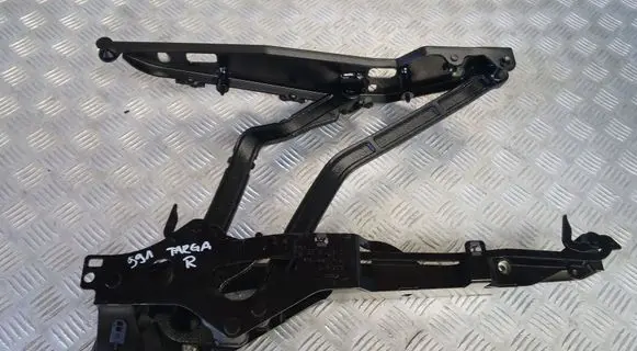 Porsche 911 991 Shock absorber/damper mounting bracket 