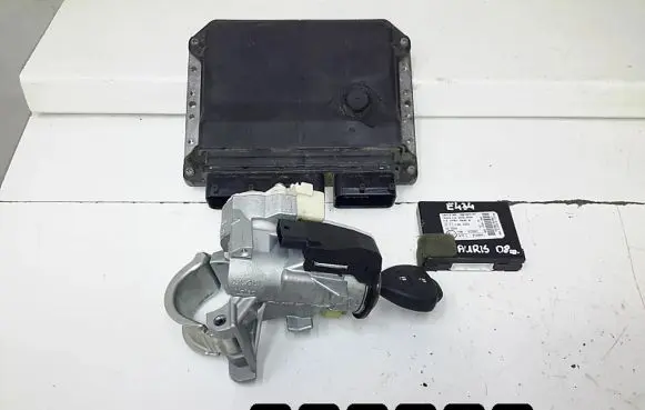 Toyota Auris 150 Engine ECU kit and lock set 
