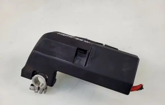 Audi A4 S4 B8 8K Battery relay fuse 4F0915519
