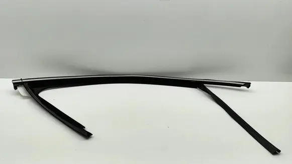 Volkswagen Tiguan Front door glass trim molding 571837432A