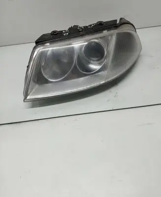 Volkswagen PASSAT B5.5 Headlight/headlamp 4411180L