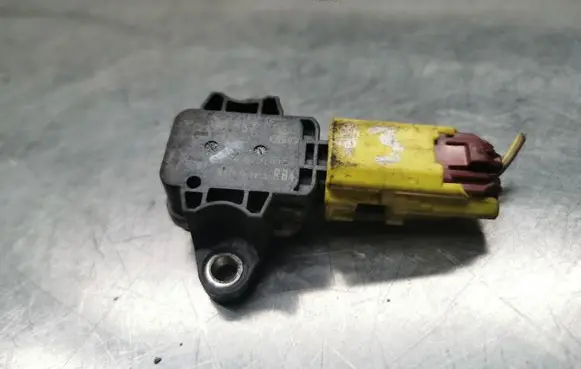 Audi A3 S3 8P Airbag deployment crash/impact sensor 8P0955557